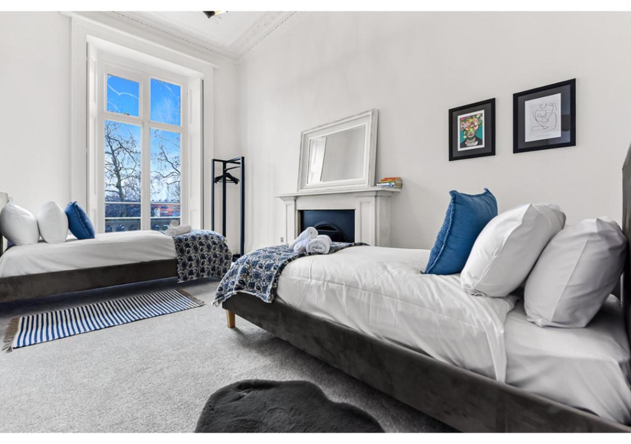 Upscale Urban Haven: Luxury Flat Apartamento Londres Exterior foto